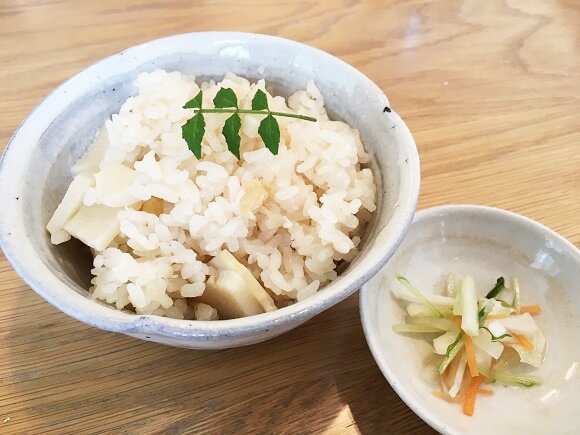 山椒つきの炊き込みご飯