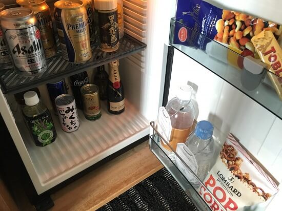 冷蔵庫の中の飲み物