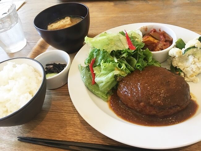 ハンバーグランチ