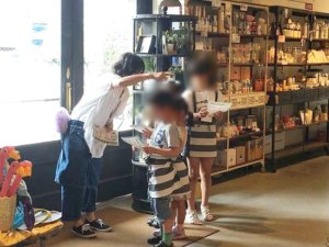 夏休みのお仕事体験、ギフトショップ マグネット「まぐざにあ」参加レポート