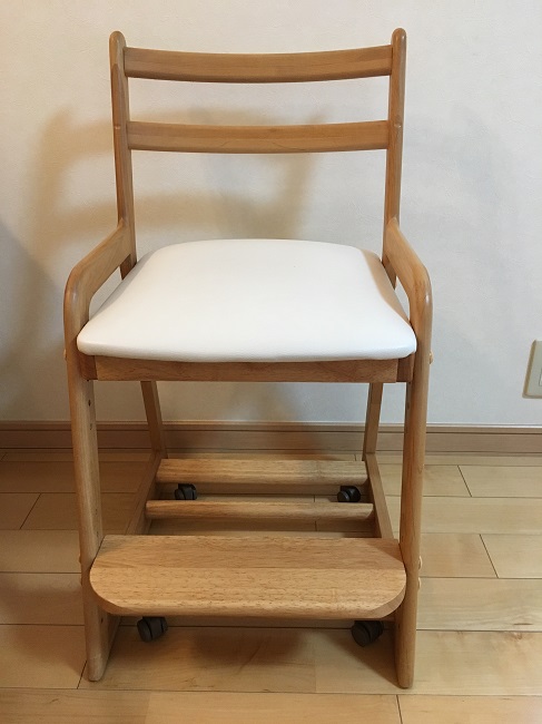ISSEIKIさんの学習用の椅子