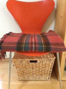 「防災食」は何処に置く？リビング置きをおすすめする理由