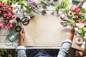 「部屋に草花を飾る」というちょっとしたことに心が癒される