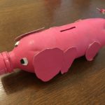 夏休みの工作『貯金箱』1年後のお楽しみ♪「塵も積もれば山となる」を実践