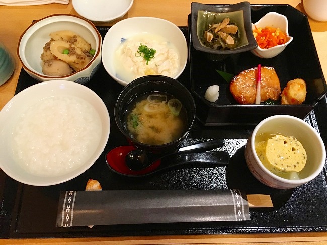 『八重山』の朝食