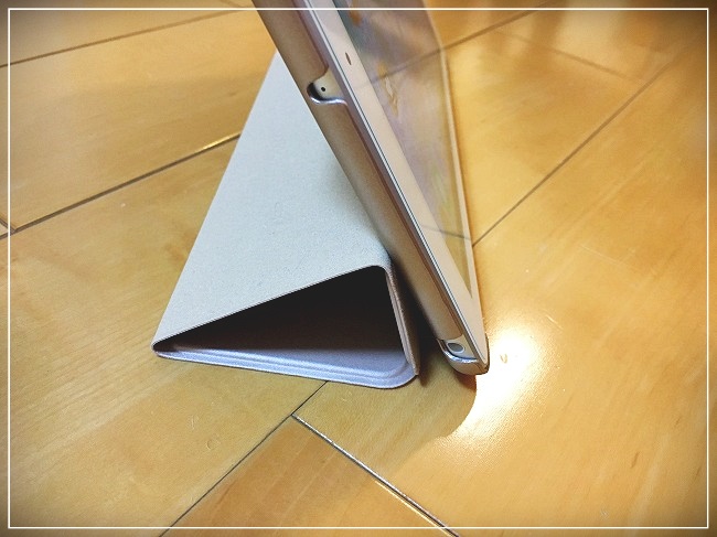 スタンドにして使えます