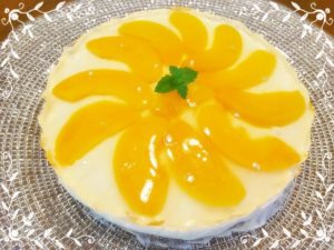 レアチーズケーキのゼリー2層仕立てがかわいい！簡単に作れるレシピ