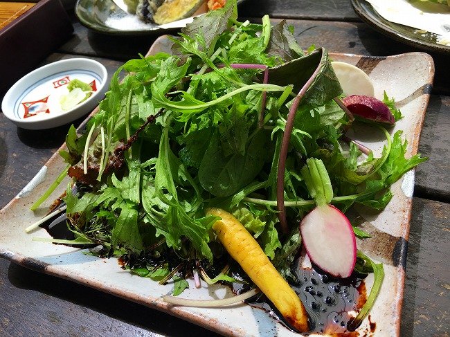 新鮮野菜のサラダ