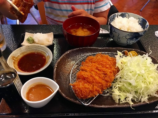 村民食堂のカツ定食