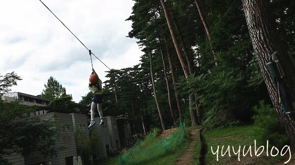 アスレチックの大滑空