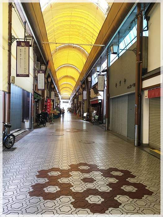 閑散とした山之口商店街