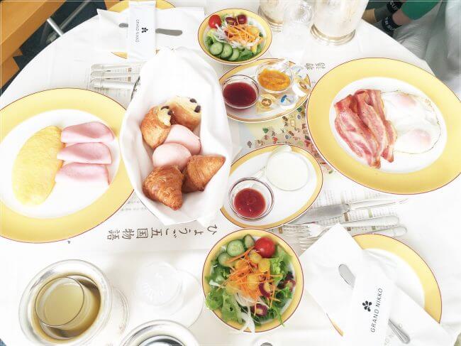 グランドニッコー淡路の朝食ルームサービス・和洋食を食べてみた