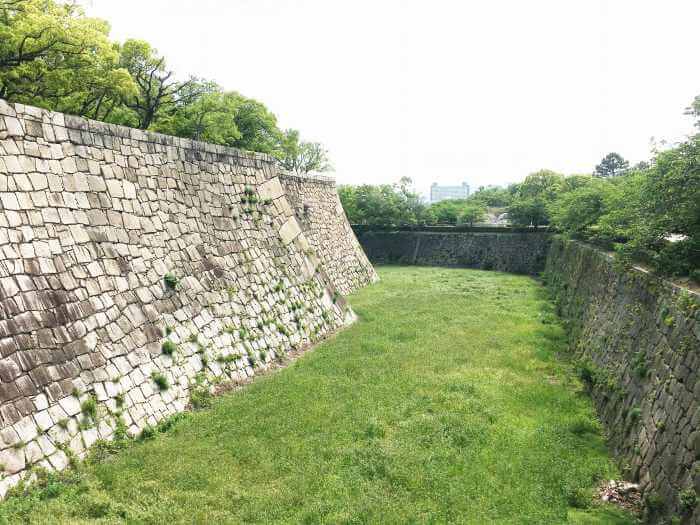大阪城の空堀
