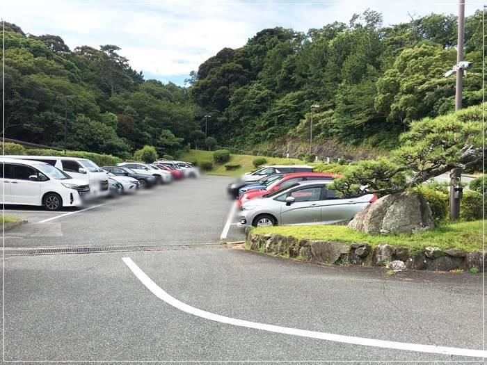 潮路亭の駐車場の様子