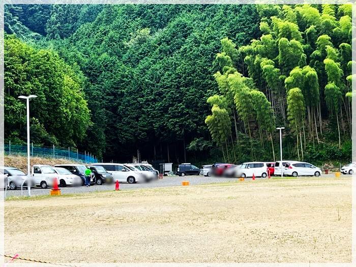 「いずみふれあい農の里」の駐車場