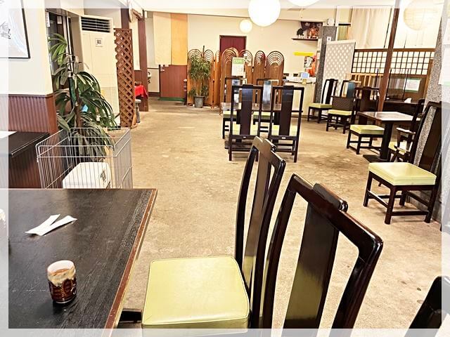 「茶亭ゆうすい」の店内の様子