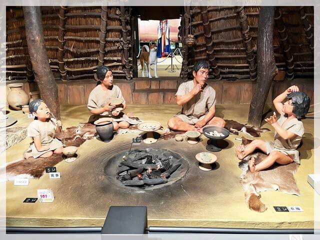 弥生文化博物館の第一展示室の弥生人の家族