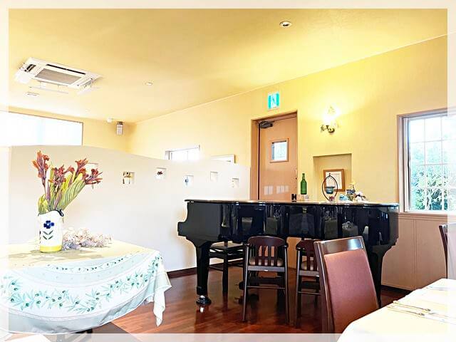 滋賀県大津市堅田にあるフレンチレストラン「ビストロなかの」の店内
