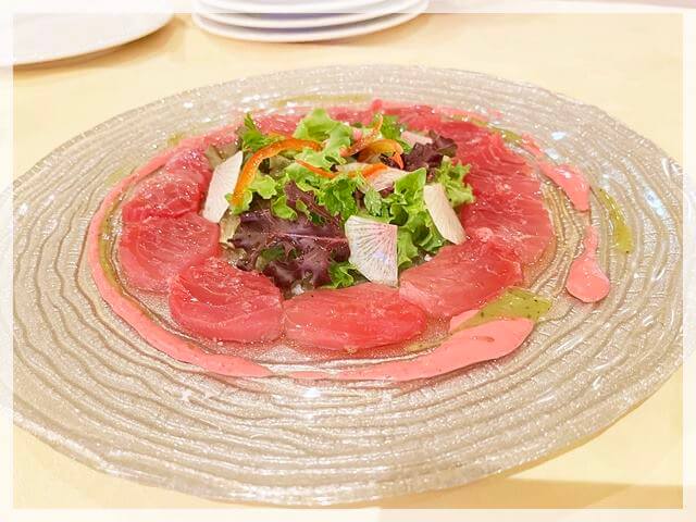 滋賀県大津市堅田にあるフレンチレストラン「ビストロなかの」のカルパッチョ
