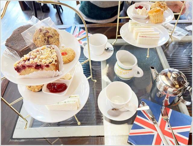 英国菓子「ランズエンド」のアフタヌーンティー