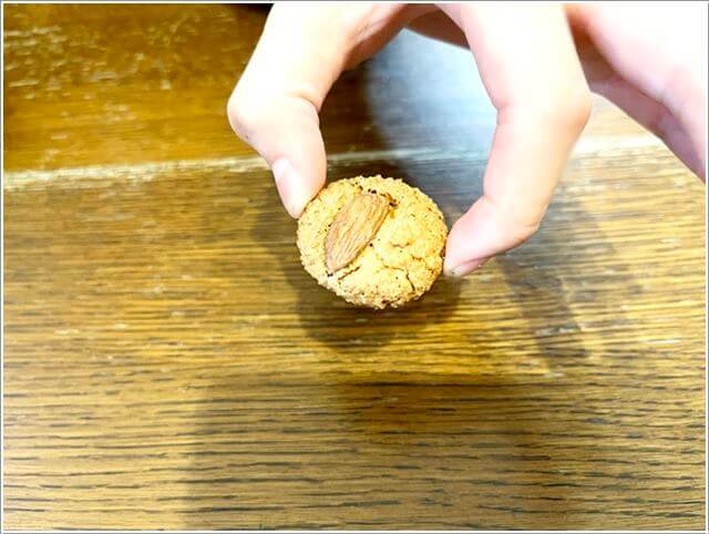 奈良ホテルのクッキーアーモンドマカロン