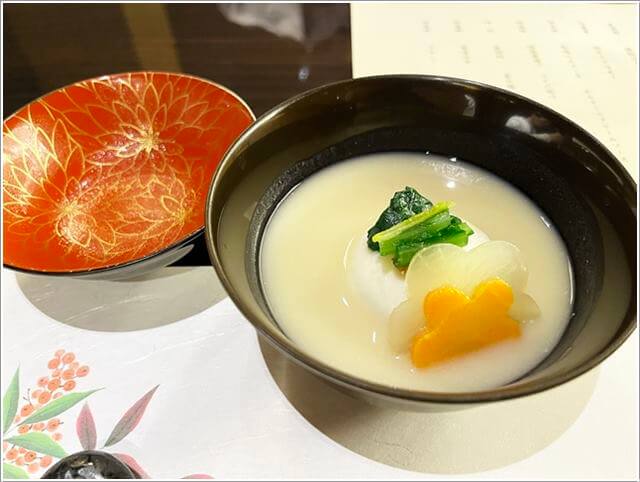 奈良ホテル和食レストラン「華菊」の煮物椀