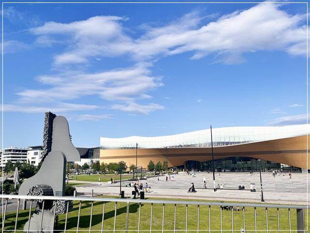 フィンランド、ヘルシンキにある公共図書館Oodiiへ訪問