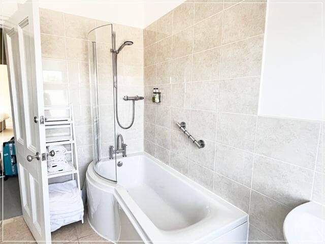 イギリスのハロゲイトで泊まったAirbnbのお風呂