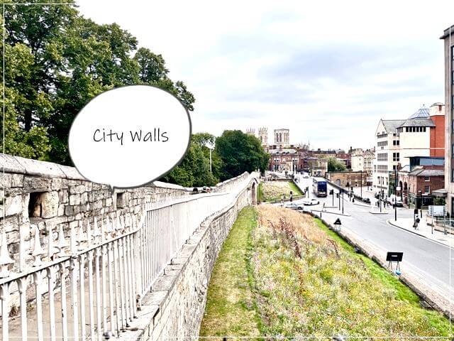 ヨークの城壁を歩く