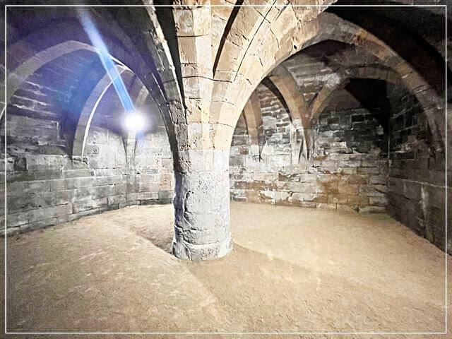 ナレスボロ城の地下室