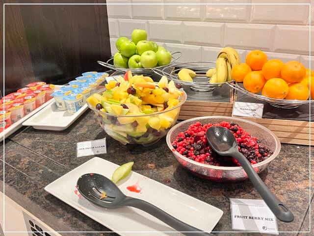 プレミアインの朝食で提供されている果物