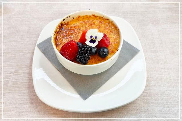 フィンランドのヘルシンキにある「Kappeli」レストランで食べたデザート①