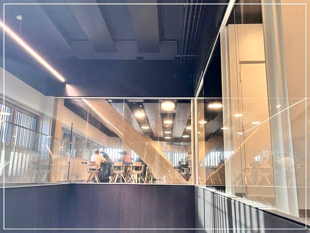 フィンランドの公共図書館Oodi（オーディ）の2階