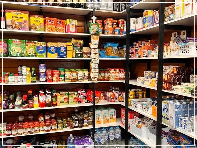 クレイドルマウンテンのビジターセンター近くのグローサリーストアで売られていたパスタなど