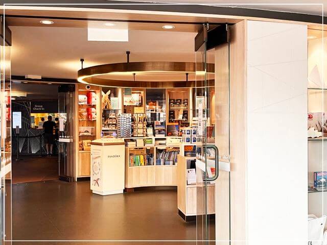 シドニーオペラハウスのお土産物屋さん。地階にある