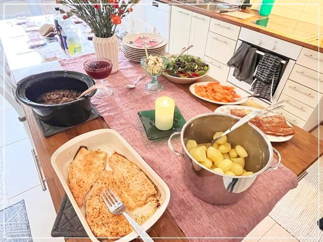フィンランド人のお宅訪問でいただいた伝統的なフィンランド料理